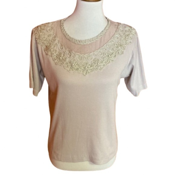 Vintage Tops - Vintage 90s feminine tan top